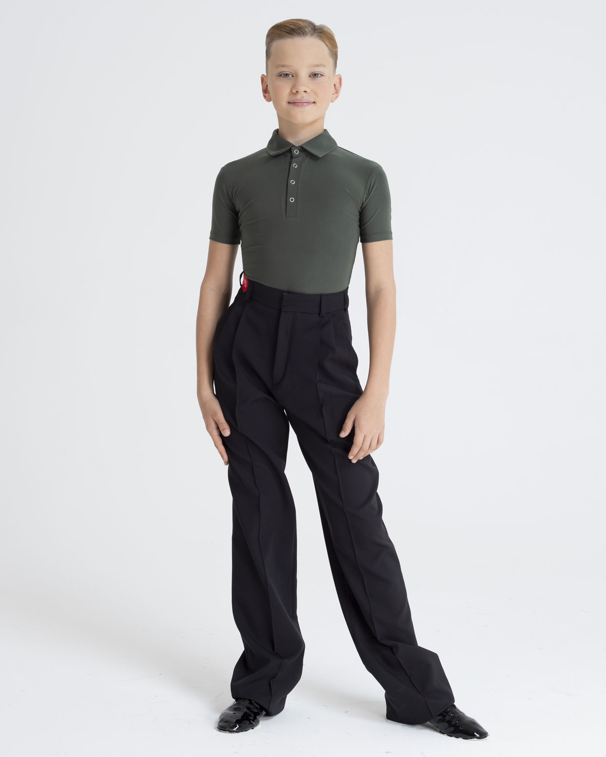 Футболка Polo Hacqui Kid для бальных танцев, цвет Хаки по цене 1 950 руб. Футболка Polo Hacqui Kid для бальных танцев, цвет Хаки
