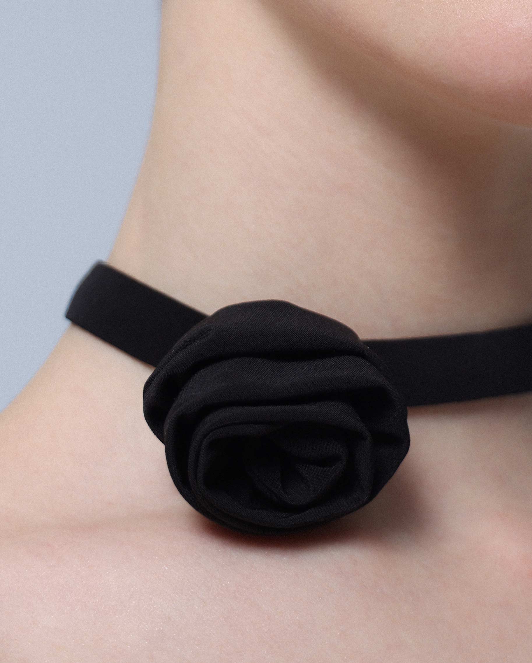 Choker Rose Black