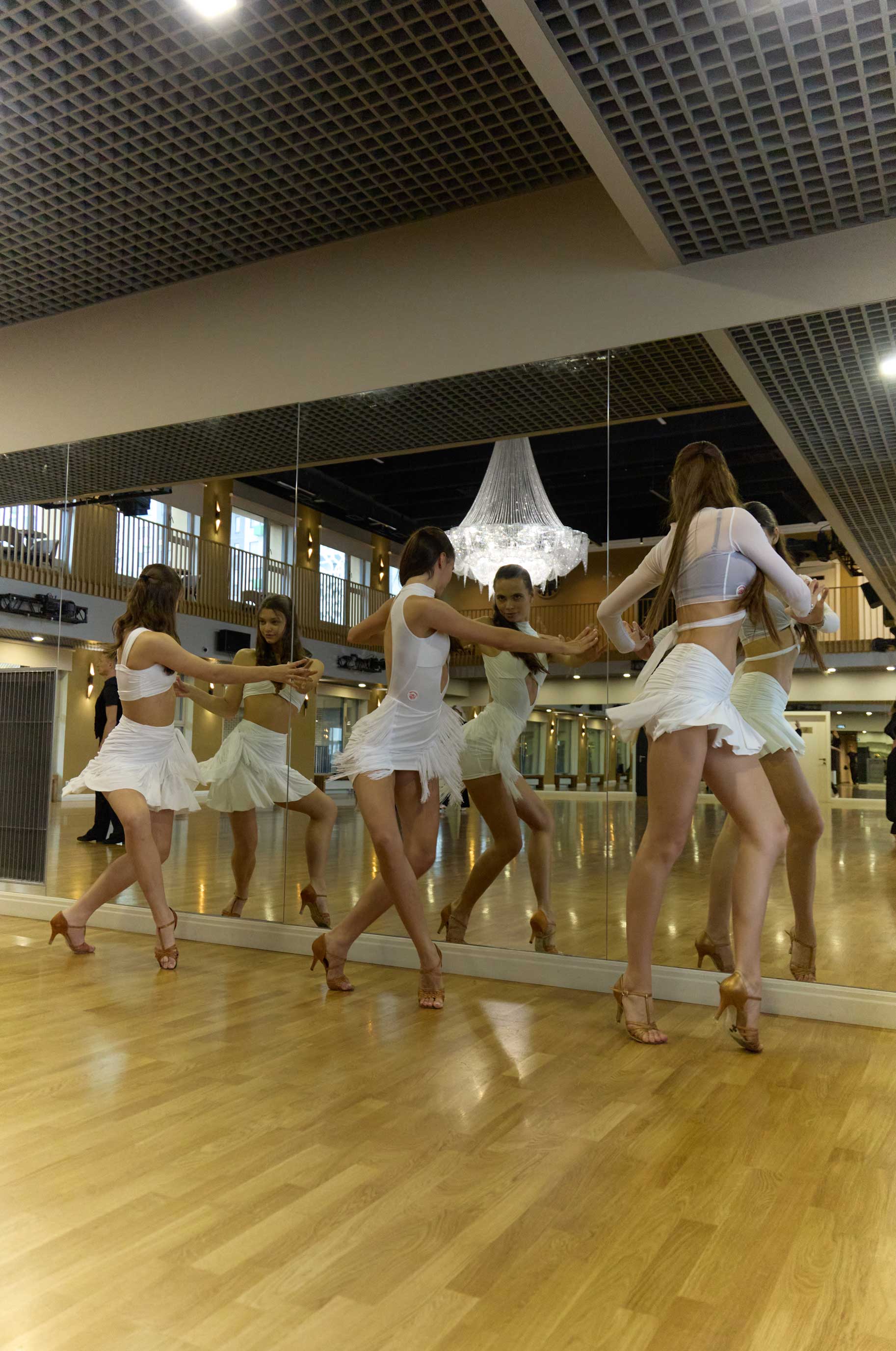 Платье Flair White для бальных танцев, цвет Белый 