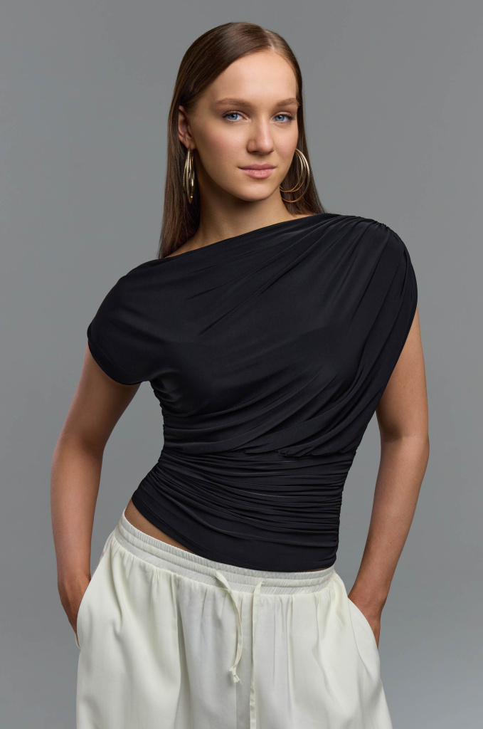 Top Charm Black